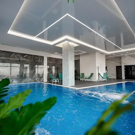 Hotell Mirage 4*